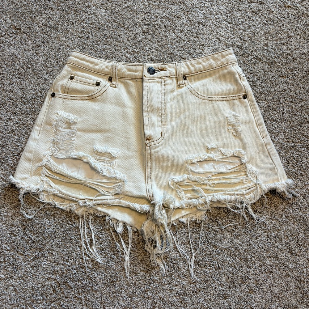 Signature 8 Cream Distressed Jean Short